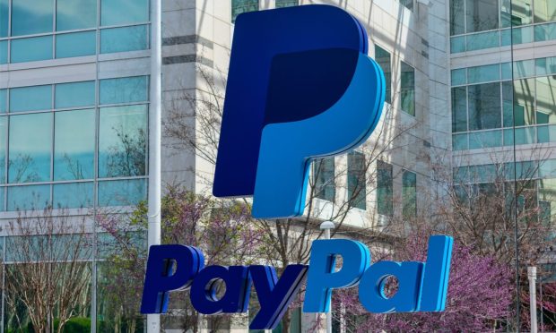 PayPal offers $10K drawing through holiday season