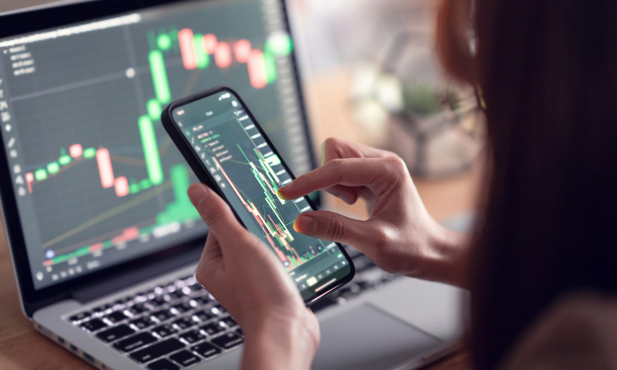 Bitcoin Daily: Odell Beckham Jr. Will Take Salary in Bitcoin; Smaller Digital Coins Thrive Amid Big Coin Selloffs