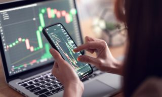 Bitcoin Daily: Odell Beckham Jr. Will Take Salary in Bitcoin; Smaller Digital Coins Thrive Amid Big Coin Selloffs