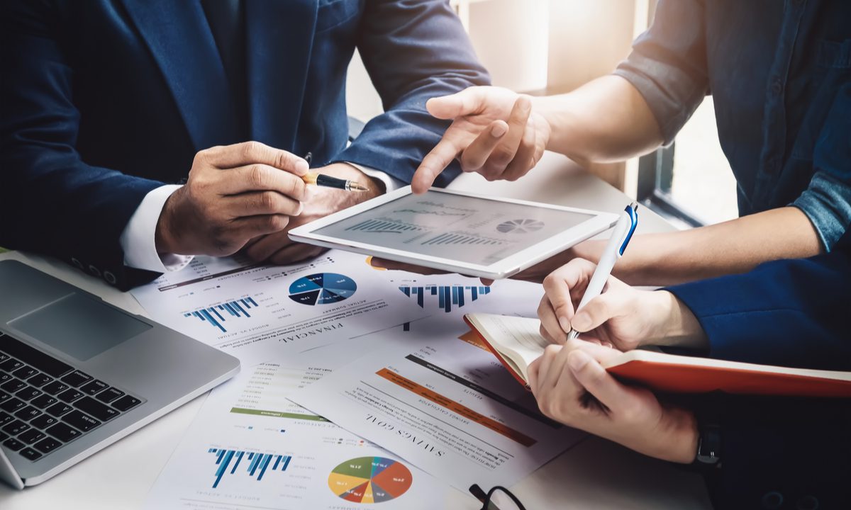 The Universal Advantages of Digitization