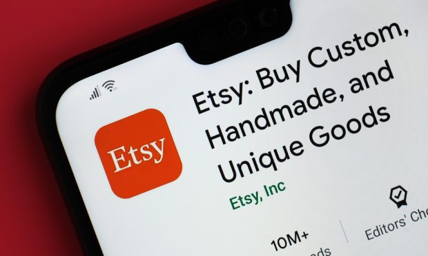 Shopping Centers’ Traffic Problem, Etsy as eCommerce Antidote, Wayfair Could Add New Stores