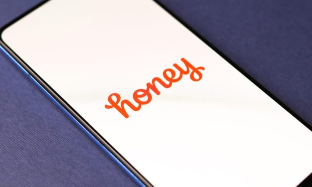 In Time for the Holidays, These Coupons Apps Will Stretch Your Dollars