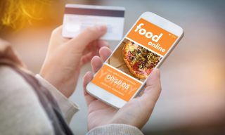 New Tracker: Restaurant Mobile and Loyalty Make a Tasty Combo for Customers