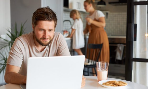 Shopping Bots See New Use During Holiday Season