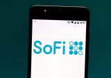 SoFi Logs $5B in Deposits as CEO Reports Swiping Share From Banks