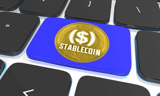 Call for ‘Urgent Action’ On Stablecoin Signals Tougher Path for Private Issuers