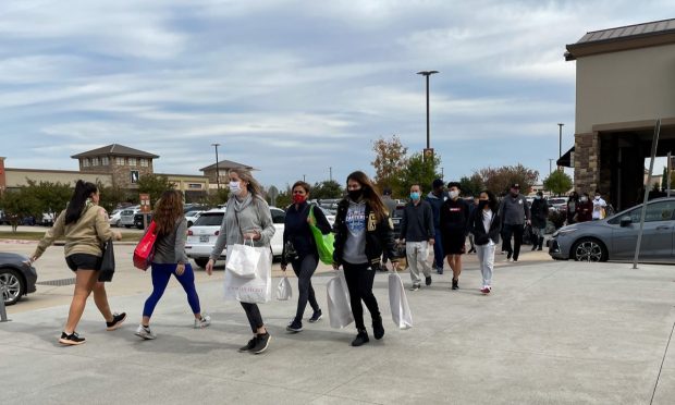 Mastercard: Online Sales Grew 11% , US Retail Up 8.5% This Holiday Season