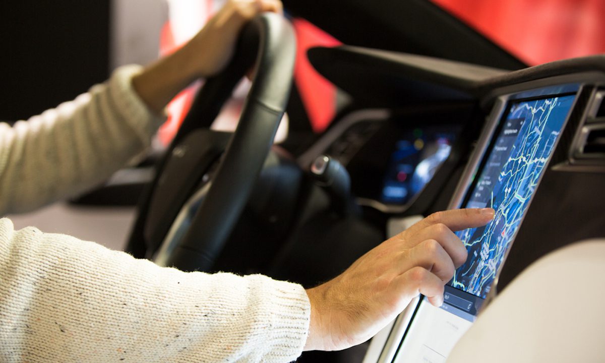 Car OEMs Use Subscription Services to Boost Resale Value, Drive Personalization