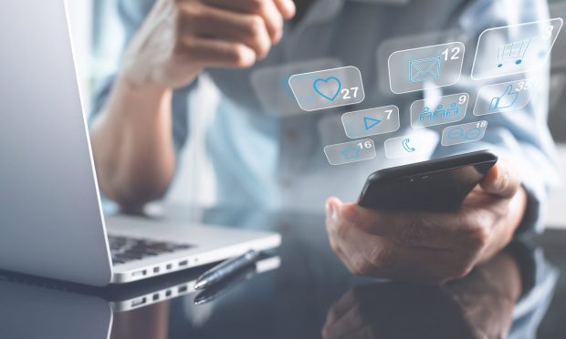 Browsers, Banking and the ‘Extension’ of the Connected Economy