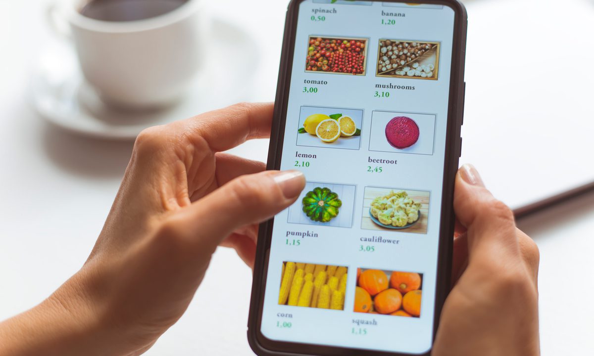 Grocers Can Leverage Contagion Concerns to Boost Digital Adoption