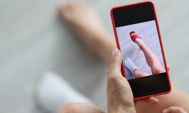 Retailers Hope Virtual Try-Ons, Clothing Rentals Cut Down on Returns