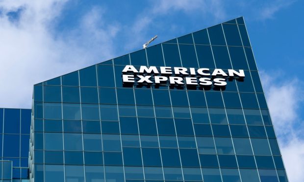 American Express: US Cardholders Spent More Than $6,500 in Q4
