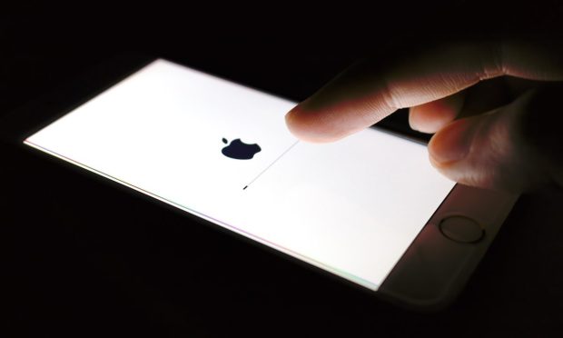 Apple’s Latest Payments Move May Be Too Little, Too Late