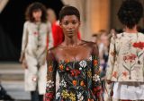 Oscar de la Renta Adds Vintage Items to Resale Offerings