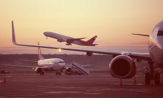 AT&T, Verizon Postpone 5G at Some US Airports