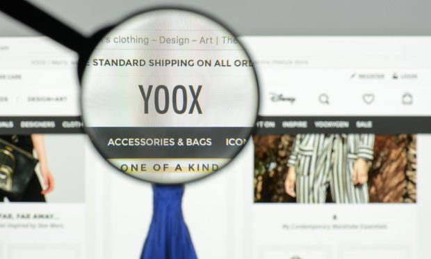 Yoox Debuts Online High-End Fashion Marketplace