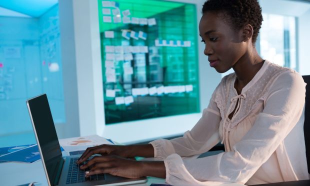 Spend Management Platform Vroozi Debuts AI Invoice Processing