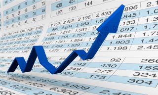 25% of CFOs Update Forecasts on a Weekly Basis