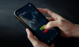 Small Investors’ Lottery Mentality Tested as Crypto Crashes 