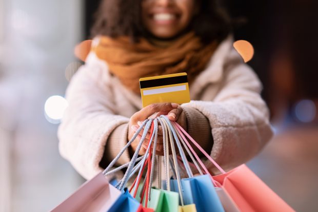 Next-Gen Debit Tracker - December 2021/January 2022 - Learn how supporting contactless debit payment options helps retailers drive engagement, customer satisfaction