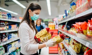 80% of Shoppers Prefer to Buy Groceries, Pharmaceutical Products in Physical Stores