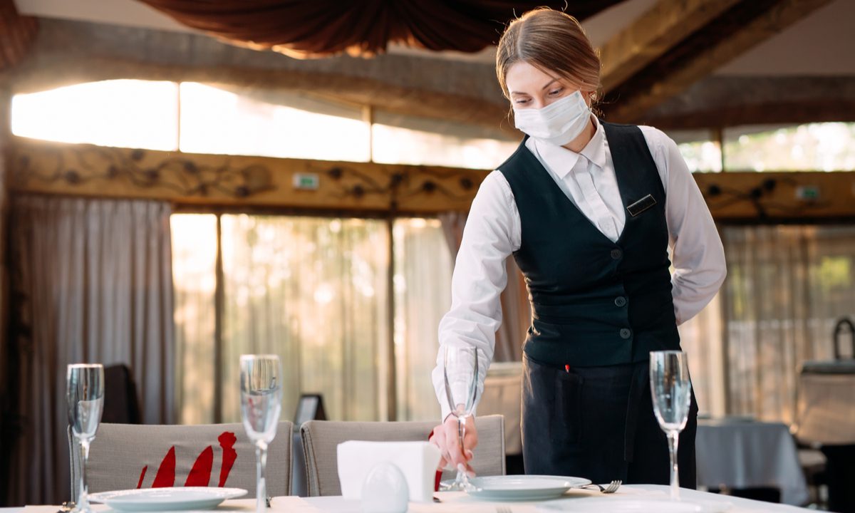 Restaurant Roundup: Restaurants Feel the Impact of Omicron; Brands Launch New Loyalty Apps