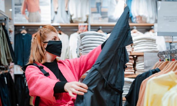 Consumers Still Have ‘Appetite to Spend’ as Omicron Dip Seen as Temporary