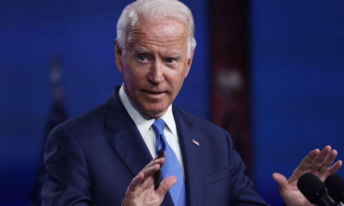Biden Calls for Cap on Credit Card Late Fees
