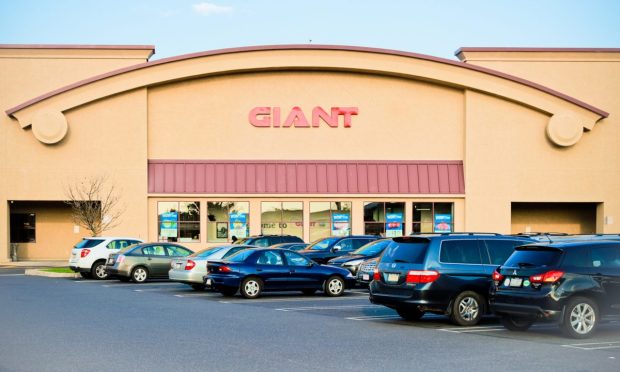 Grocery Roundup: Giant’s Endless Aisle Goes Live
