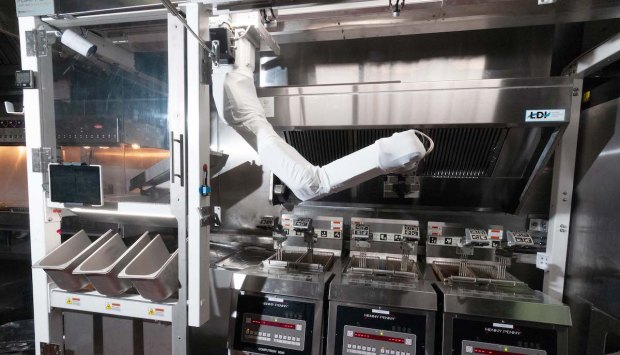 Robotics Could Integrate With Restaurants’ Digital Systems Within a Year