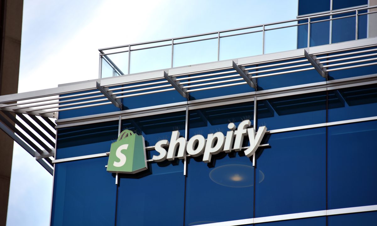 shopify makes $1b bet on warehouses, delivery | pymnts.com