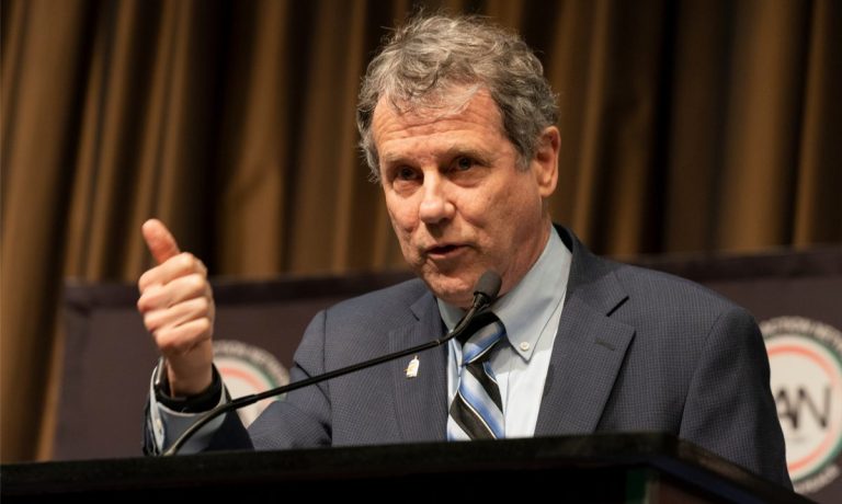 Stablecoins, Sherrod Brown, regulations