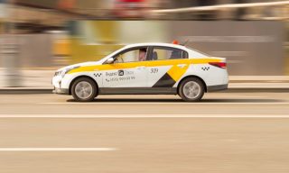 Uber Speeds Up Sale of Stake in Moscow’s Yandex Taxi