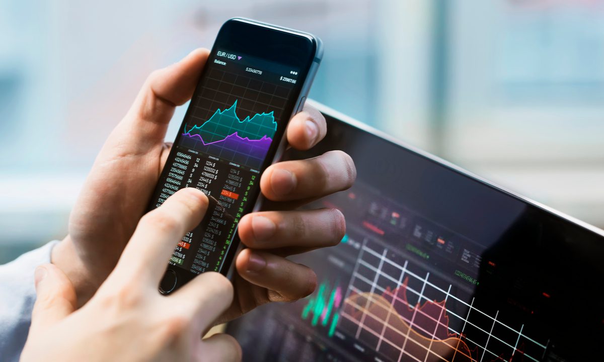 FinTech Airwallex, Plum Partner to Offer Stock Investing