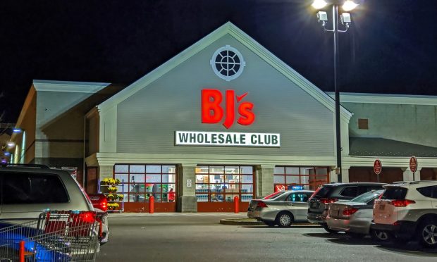 Today in Food Commerce: DoorDash Partners with Wholesale Club; eGrocer Personalizes App