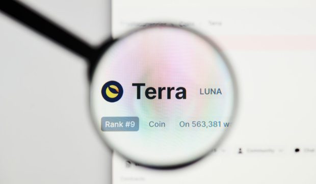 Spooked by Stablecoin’s Collapse, Investors Flee DeFi