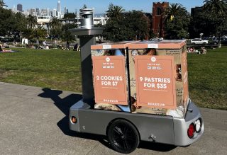 Foodservice Automation Ushers in the Vending Machines of the Future