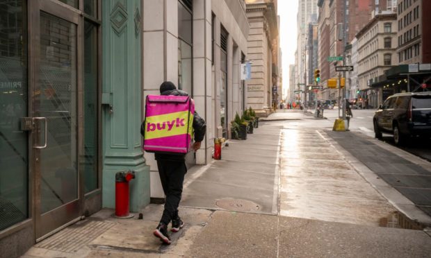 Instant Grocery Delivery Service Buyk Closes, Files Bankruptcy Over Russian Sanctions