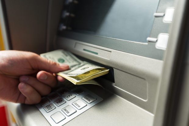 NCR - Digital-First Banking - March 2022 - Explore why more ATM network providers and FIs are catching on to the appeal of cash-recycling ATMs