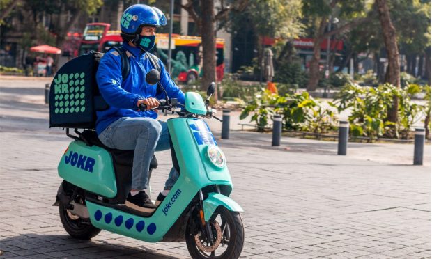 Ultrafast Grocer Announces New Personalized App as Competition Heats Up