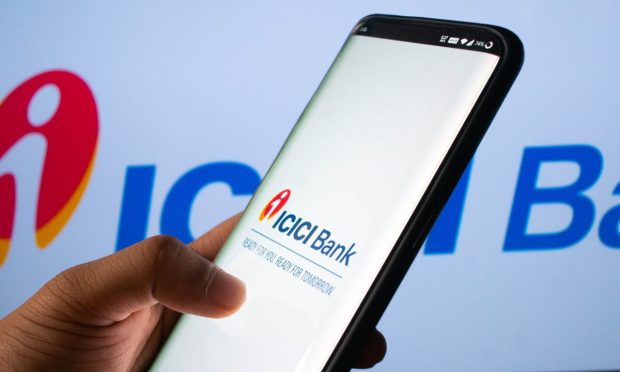 India’s KredX, ICICI Bank to Launch Cash Back Commercial Card for B2B Payments