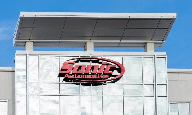 As Sales Slump, Sonic Automotive Ramps up Chain of Used Car Omnichannel Stores