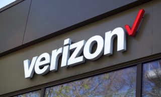Verizon Begins Offering Express Pickup Lockers