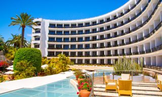 Hotel Properties Attract Investors as Travel Resumes