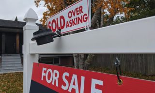 From Bed Sheets to Sheetrock, Housing Trend Has Retail on Edge