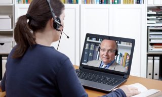 Vanguard Offers Financial Advice Service to Amex Card Holders
