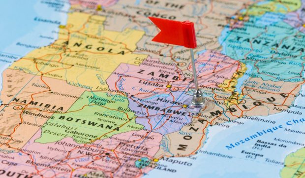 Zimbabwe President Threatens to Seize Licenses for Currency Manipulation, Price Gouging