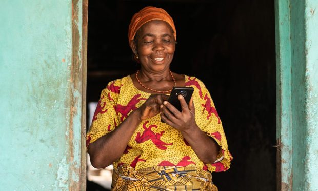 DreamStart Labs, KEIPhone Gift Smartphones to Unbanked Women