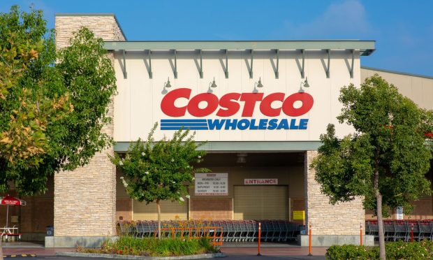 From Membership Fees to $1.50 Hot Dog Combo, Costco Holds Firm on Low Prices