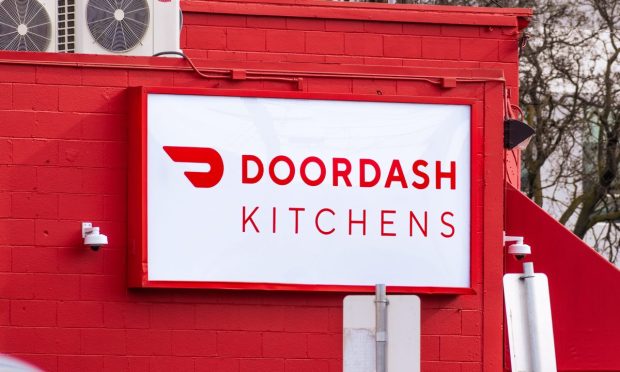 DoorDash Kitchens Opens Dine-in Food Hall in NYC